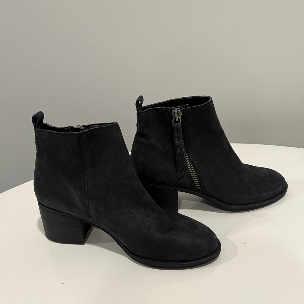 Nordstrom BP Trolley Genuine Leather Suede Bootie with braided side zipper